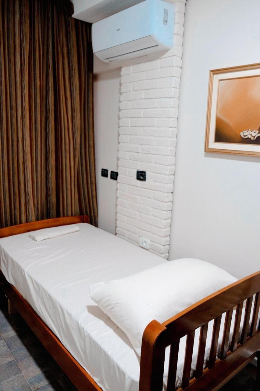 Scodrinon Hostel Shkodra Kültér fotó
